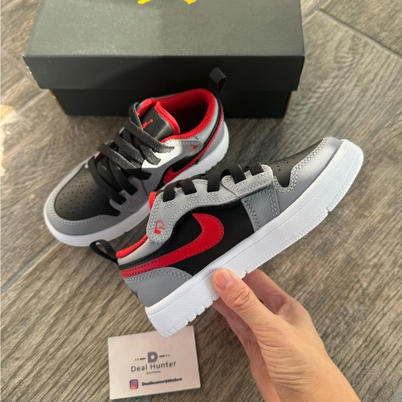 Brand New Air Jordan 1 Low ALT Preschool Kids Sneakers - Picture 6 of 12